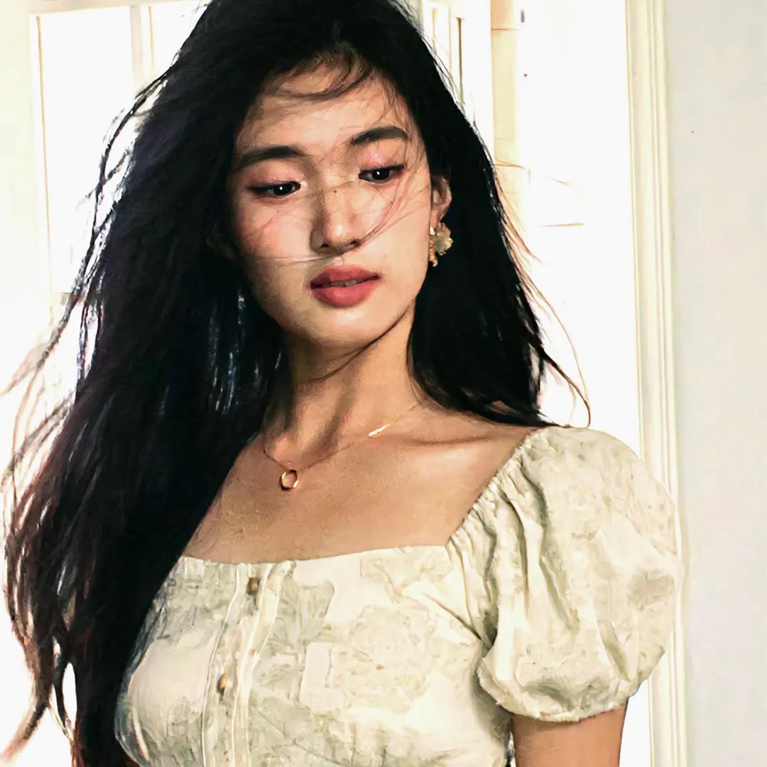 民国小萌宝带着弹幕寻亲